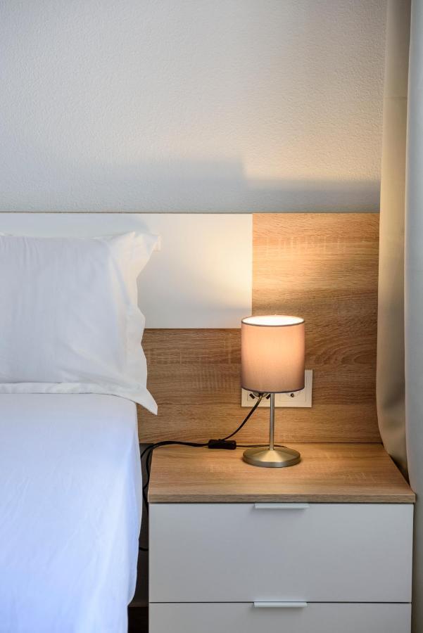Estepona Marina With Sea Views, Pool And Parking Luaran gambar